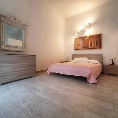 Casa Battisti Apartment แตร์โมลิ ภายนอก รูปภาพ